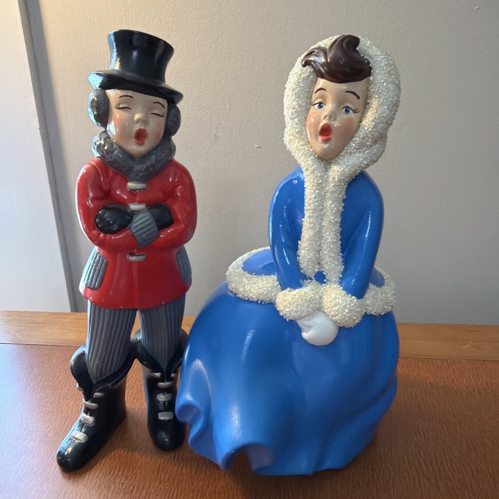 Vintage Christmas Pair Of Carolers Lady Man Atlantic Mold Ceramic Figures